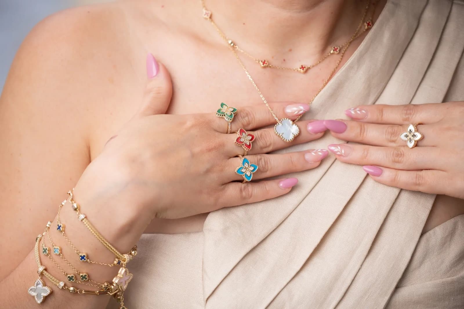 Yisel Jewelry, photograph 2